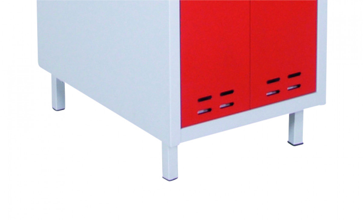 Dviejų skyrių persirengimo spintelė