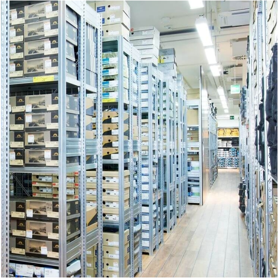 Lentyniniai stelažai