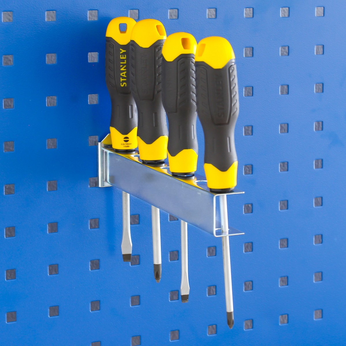 Atsuktuvų laikiklis (2)